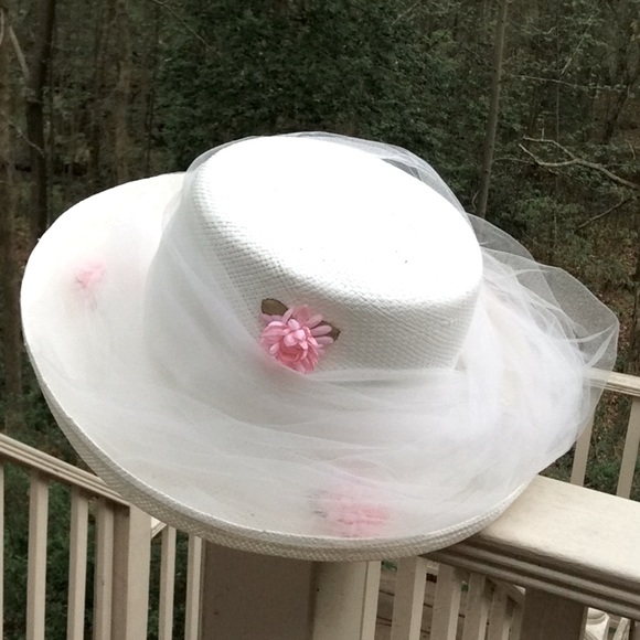 BETMAR New York Accessories - 🔥Dreamy! BETMAR NEW YORK Hat